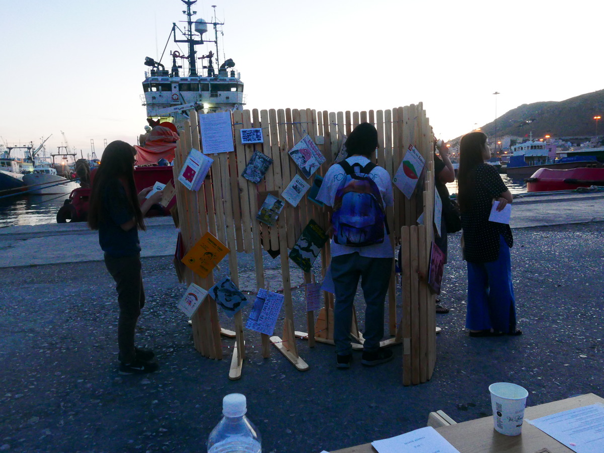 <p>The very first public space event about self-publishing and the surrounding area of the fish market (aka psaroskala) and the harbour, May 2018</p>